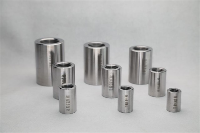 市中直螺纹钢筋套筒理论重量